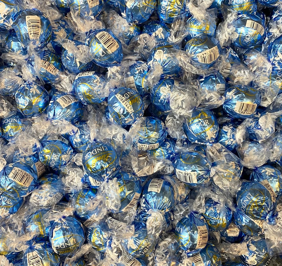 Sweetas954 Lindor Bulk Cookies & Cream - 1kg Brands 1 Sweetas954 Lindor Bulk Cookies & Cream - 1kg Brands