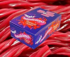 Sweetas954 Darrell Lea Fabulicious Raspberry Twister